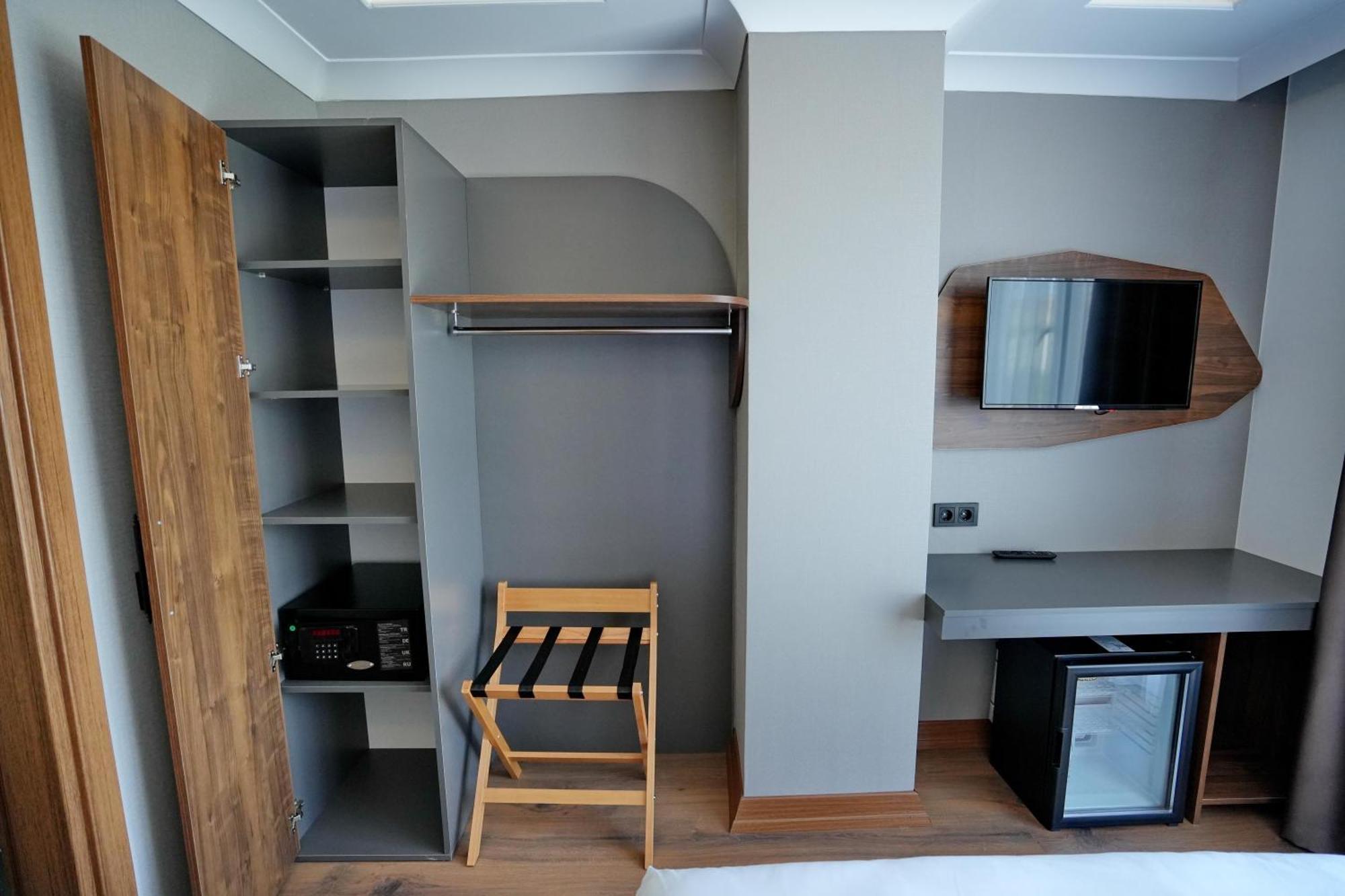 Shelton Airport Hotel Arnavutkoy Екстер'єр фото