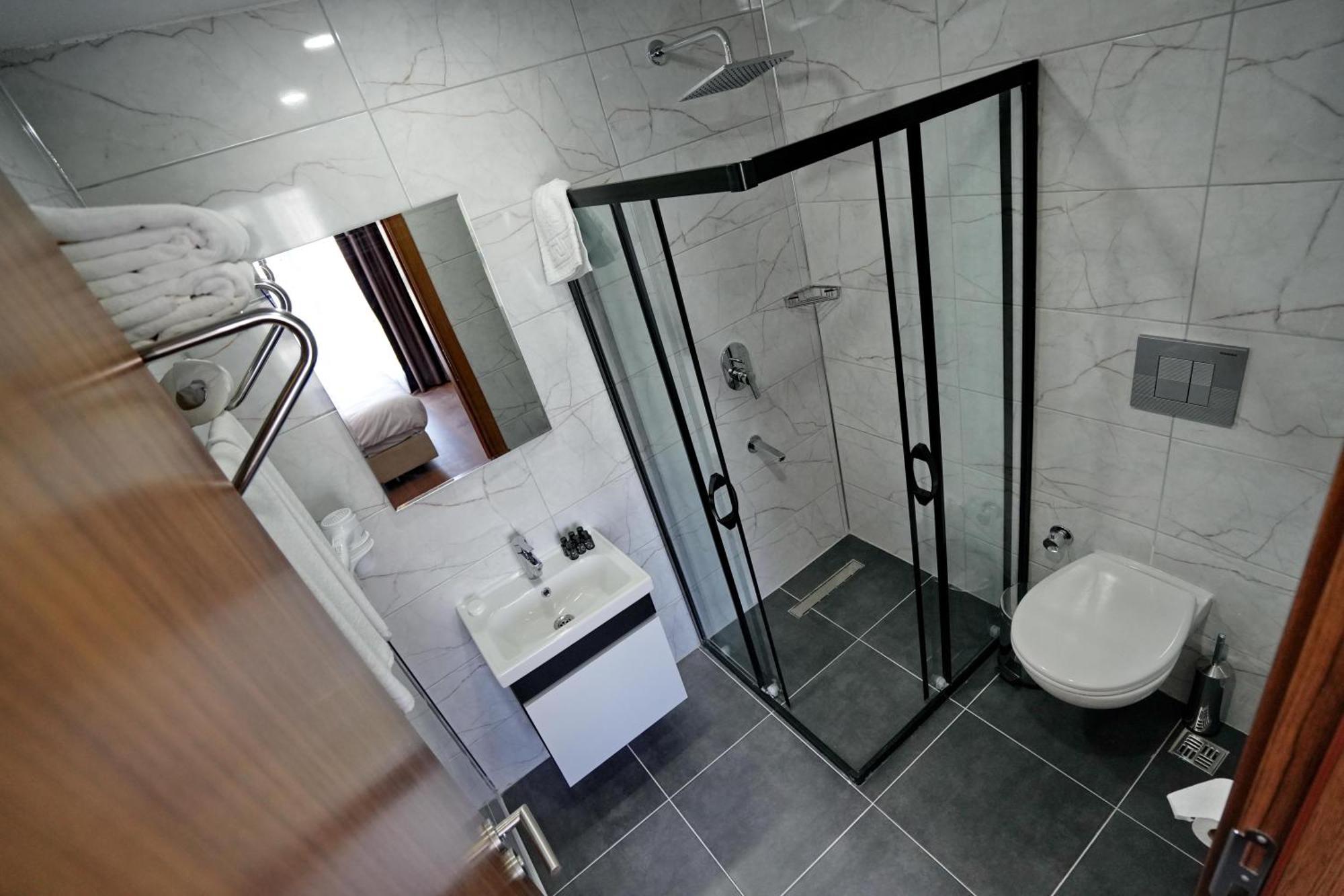 Shelton Airport Hotel Arnavutkoy Екстер'єр фото